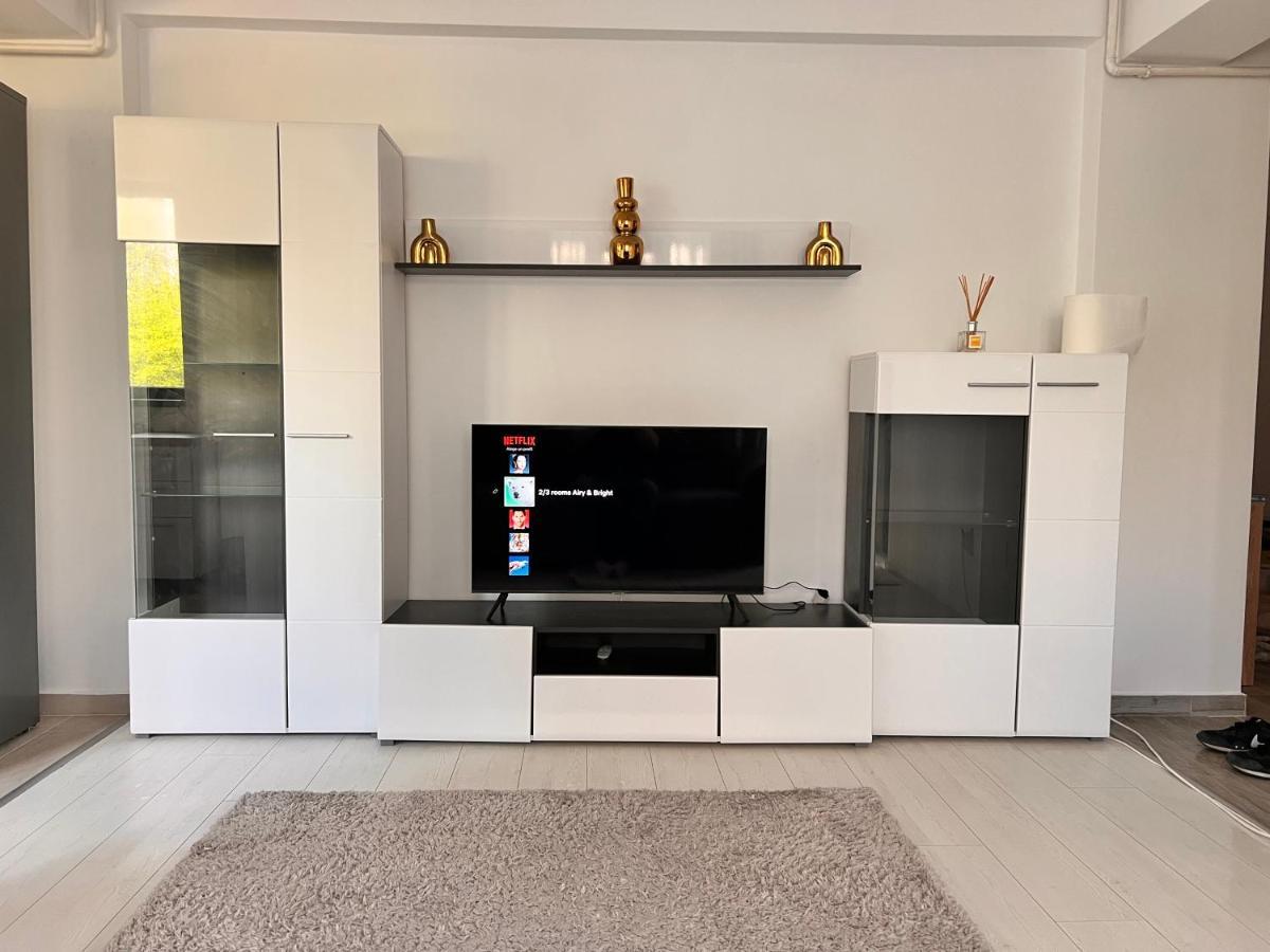 2 Rooms Apartment Airy & Bright Relax Yaş Dış mekan fotoğraf