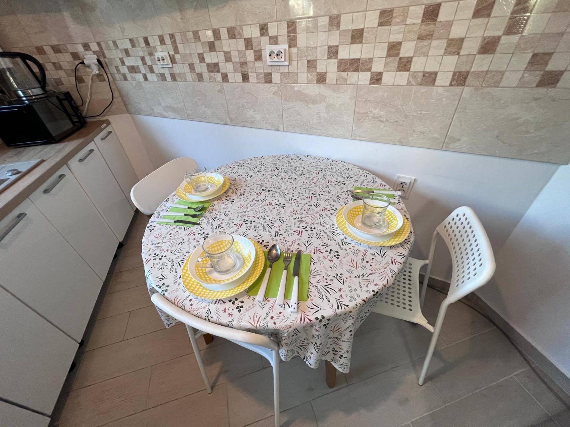 2 Rooms Apartment Airy & Bright Relax Yaş Dış mekan fotoğraf